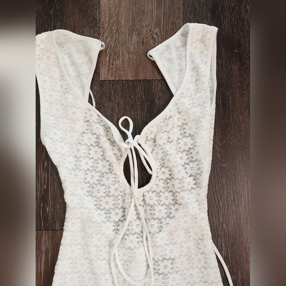 BARDOT Stina Midi Dress In Orchid White size 2 - Picture 5 of 12